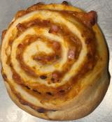 Pizzasnegl med skinke og ost